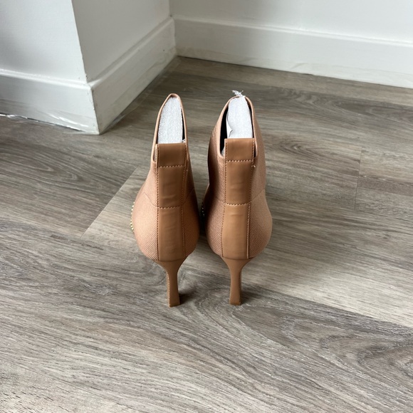 BCBGeneration Women's BEYA Fashion Pointed Toe Boot Tan, Gold Accent 10 - Picture 5 of 5